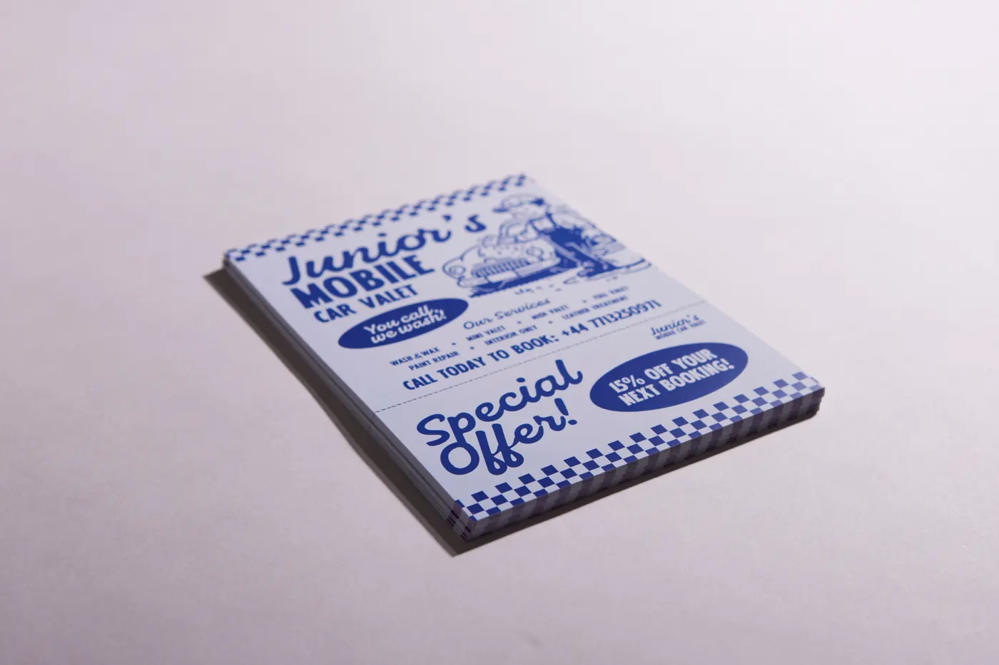 Flyers, perforated, view 4 – printed by Buzz Media