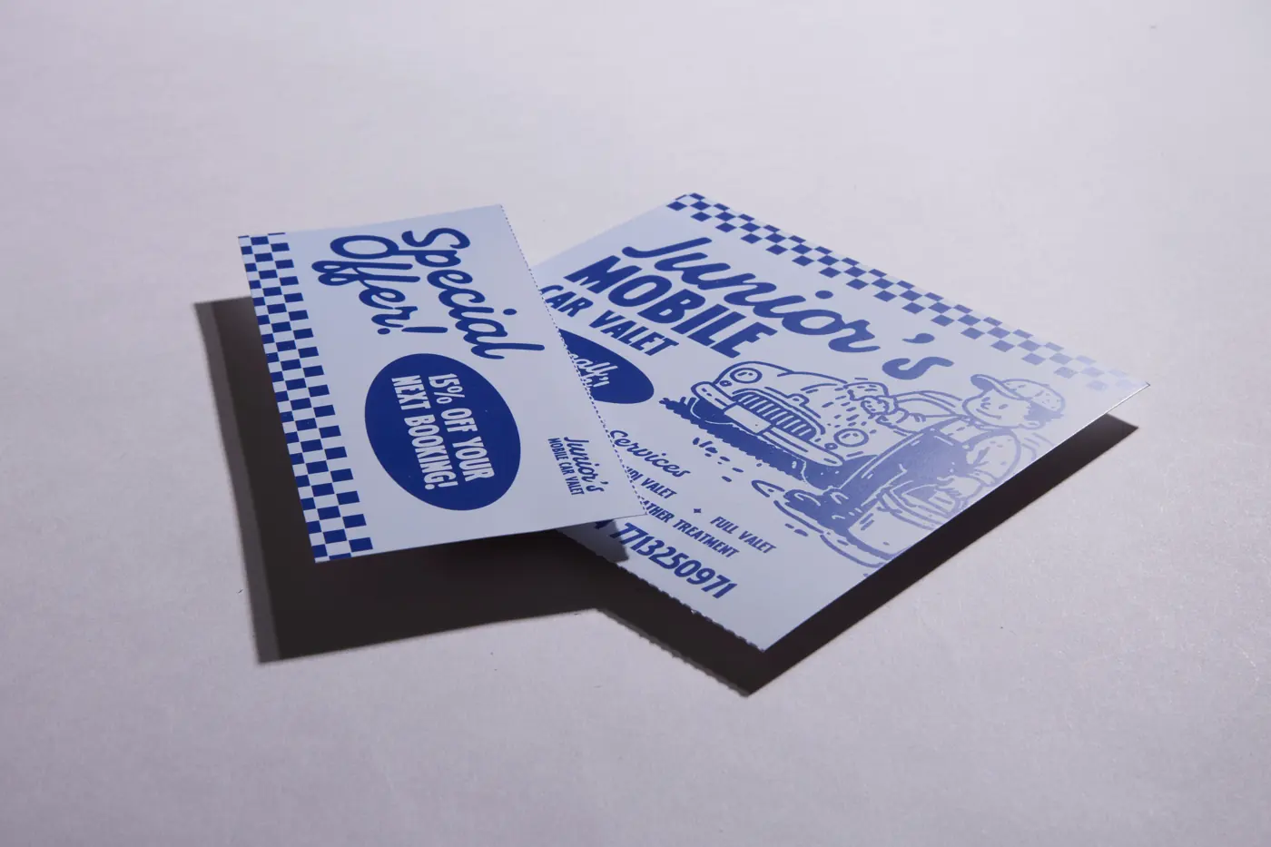 Flyers, perforated, view 5 – printed by Buzz Media